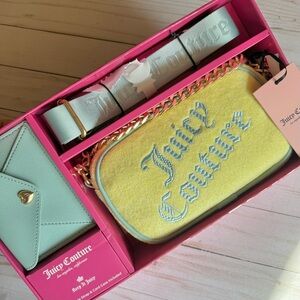 Juicy Couture Terry Camera Bag Gift Set Convertible Strap and Card Case NWT $99